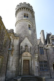 France, Finistère (29), le château de Keriolet aux environs de Concarneau, la tour a été construite sur le modèle du Château de Rustéphan