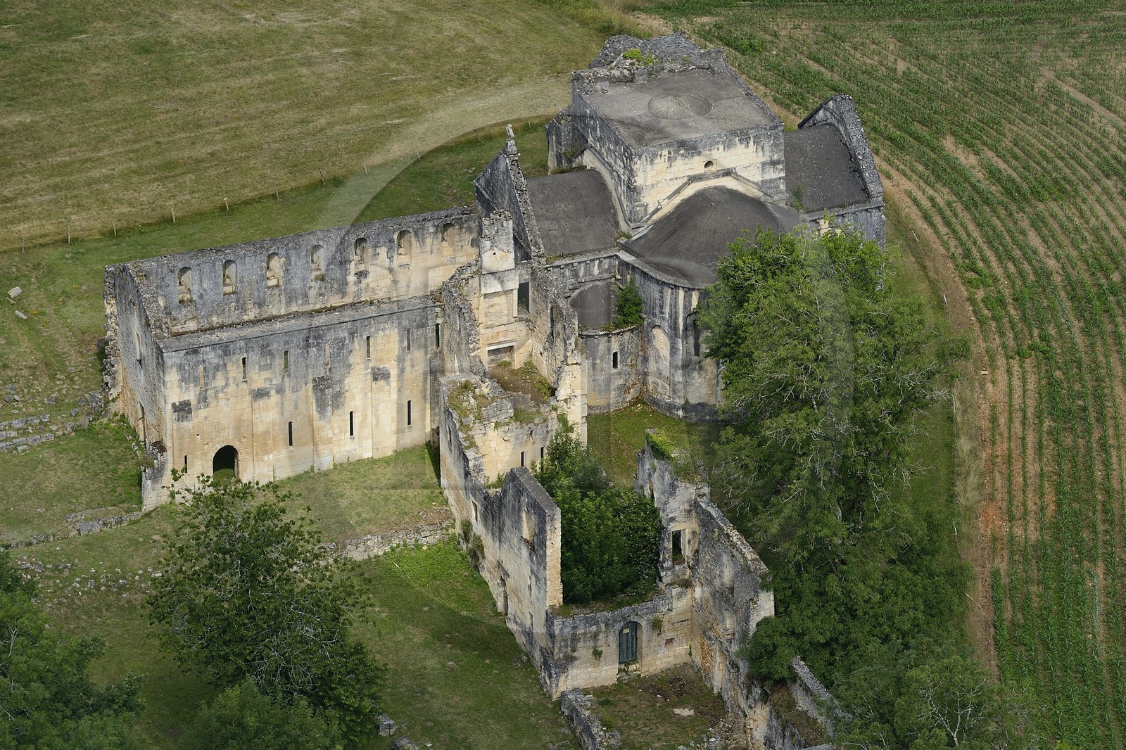 France, Dordogne (24), Périgord Vert, abbaye cistercienne de Boschaud du 12ème siècle qui dépendait de l'abbaye de Clairvaux