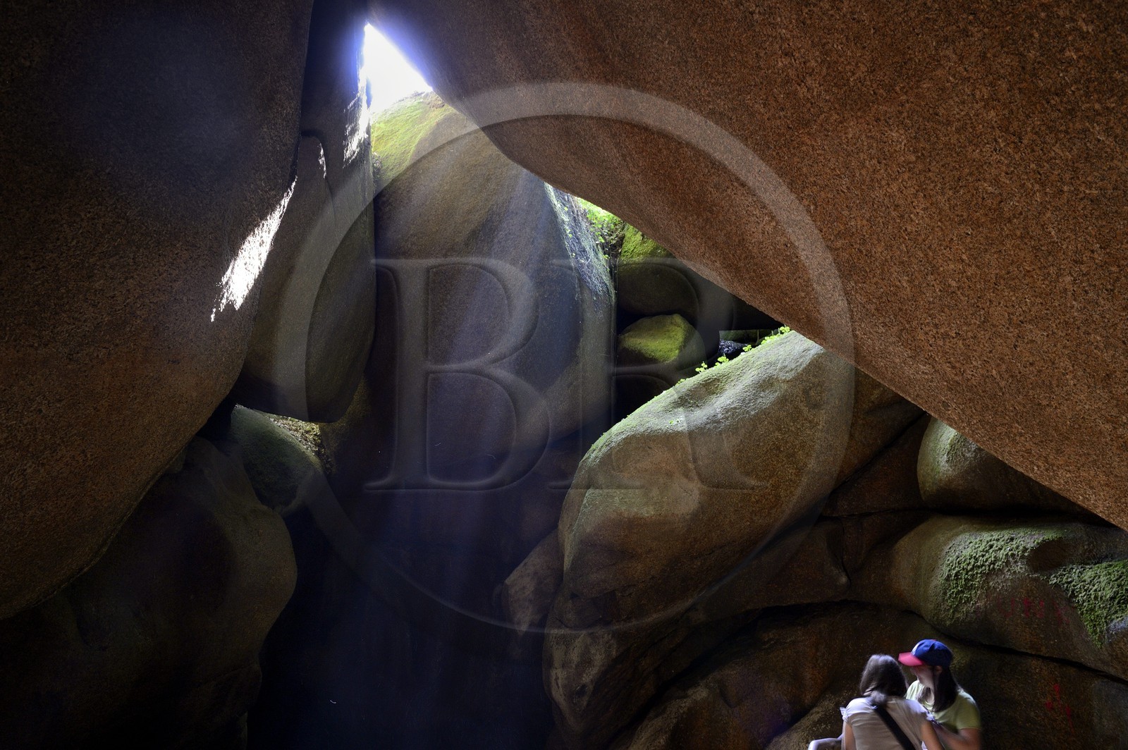 France, Finistère (29), parc naturel régional d'Armorique, Huelgoat, chaos granitique de la forêt du Huelgoat, lieu dit  Le Trou du Diable