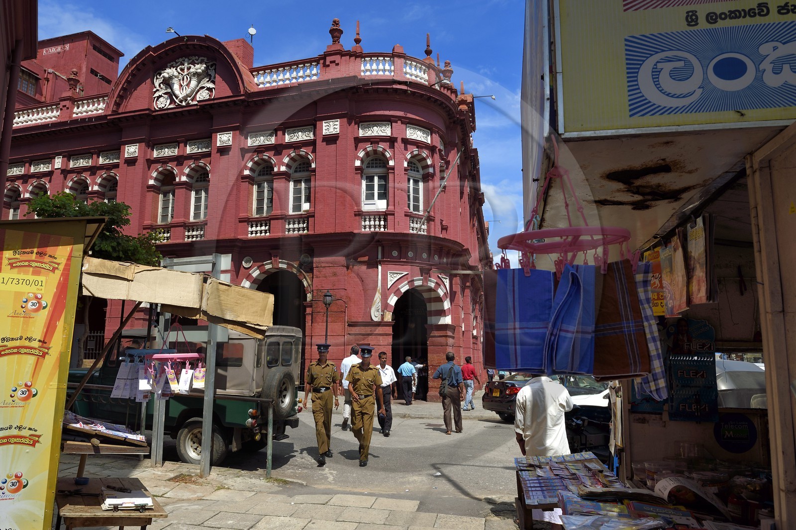 Sri Lanka, Western Province, Colombo District, Colombo, Fort area, historical Cargills & Millers departement store building dating from the colonial era