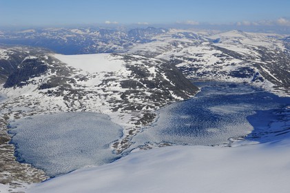 Norway, Sogn og Fjordane, Jostedalsbreen and Briksdalbreen glacier (aerial view)