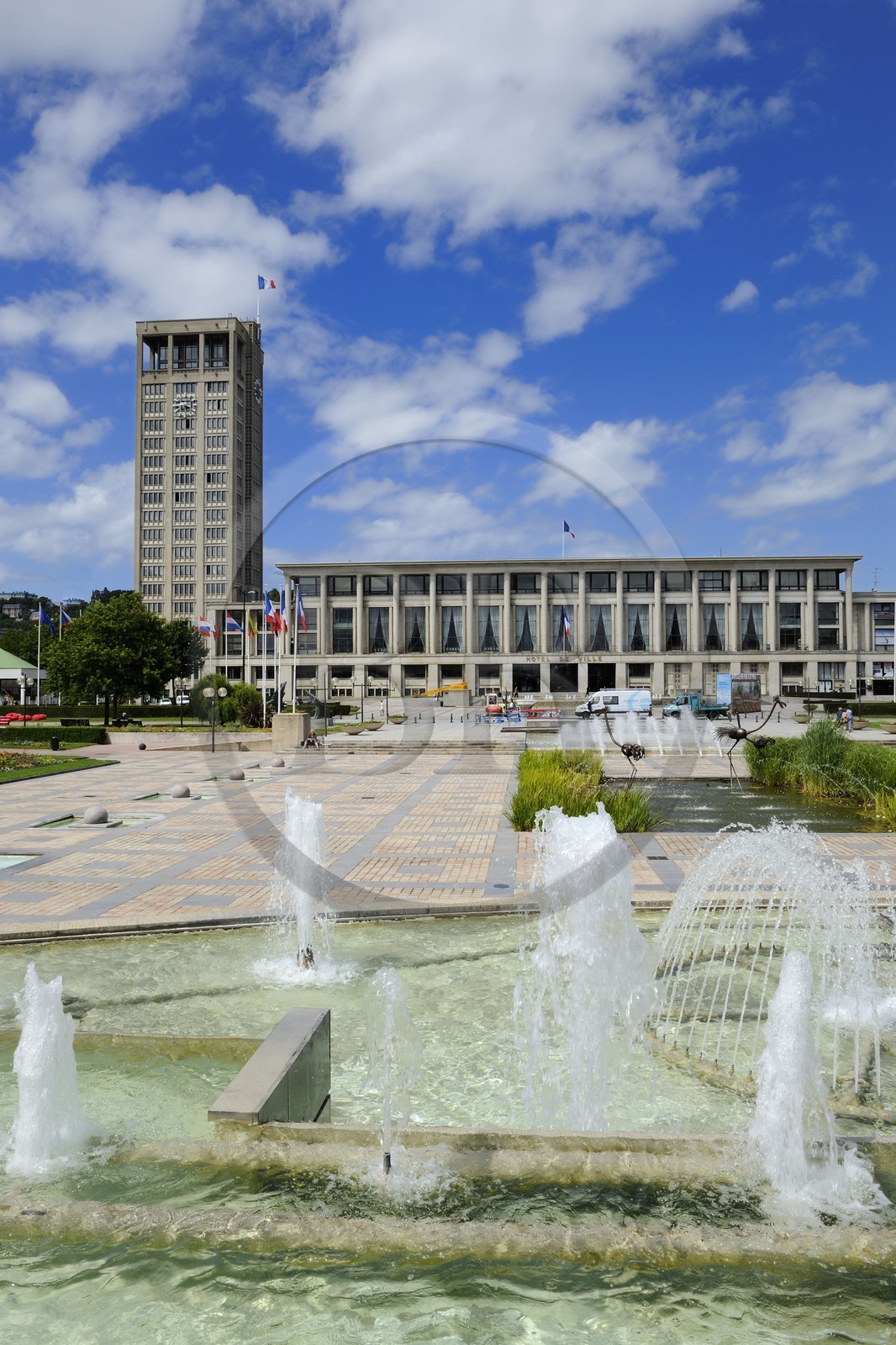 France, Seine-Maritime (76), Le Havre, Centre-ville reconstruit du Havre par Auguste Perret classé Patrimoine Mondial de l'UNESCO, l'Hotel de Ville de Perret (1958)