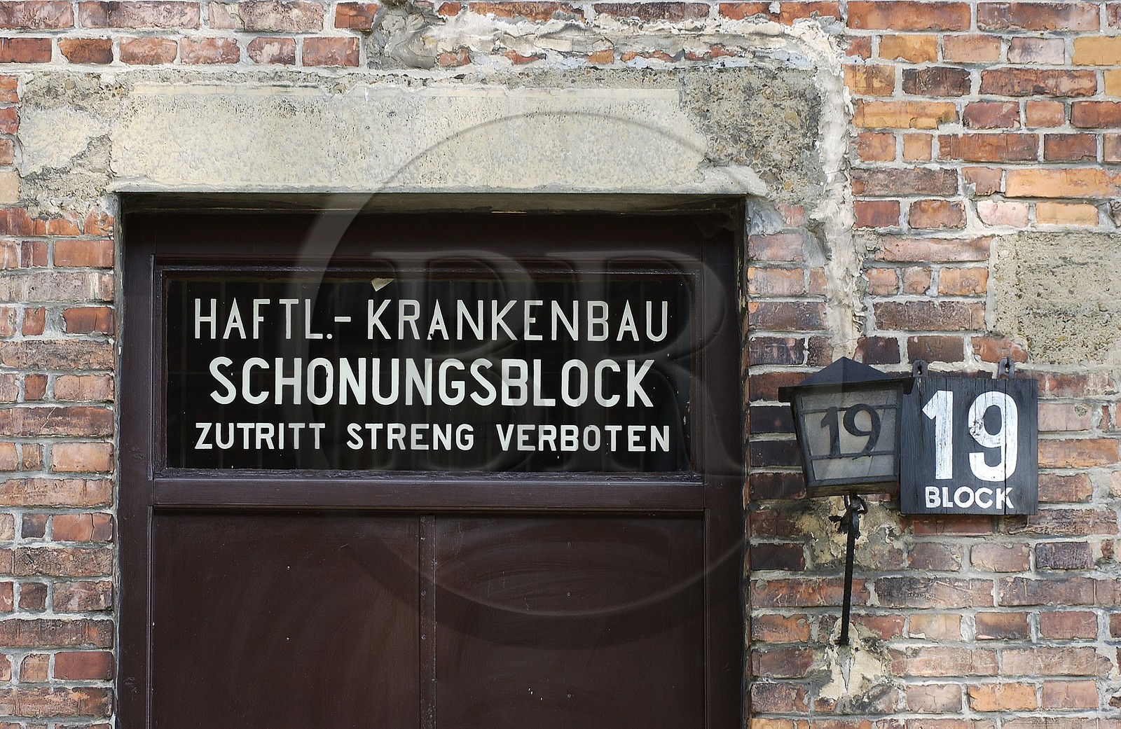 Pologne, région de la Petite-Pologne, environs de Cracovie, village d' Oswiecim, Camp allemand nazi de concentration et d'extermination d'Auschwitz( 1940-1945), classé Patrimoine Mondial de l'UNESCO, quartiers des prisonniers, bloc 19