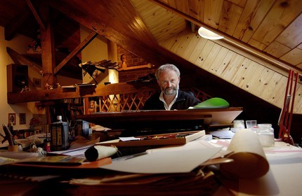 Belgique, Wallonie, région de Bouillon, le dessinateur et scénariste de bande-dessinées Jean-Claude Servais