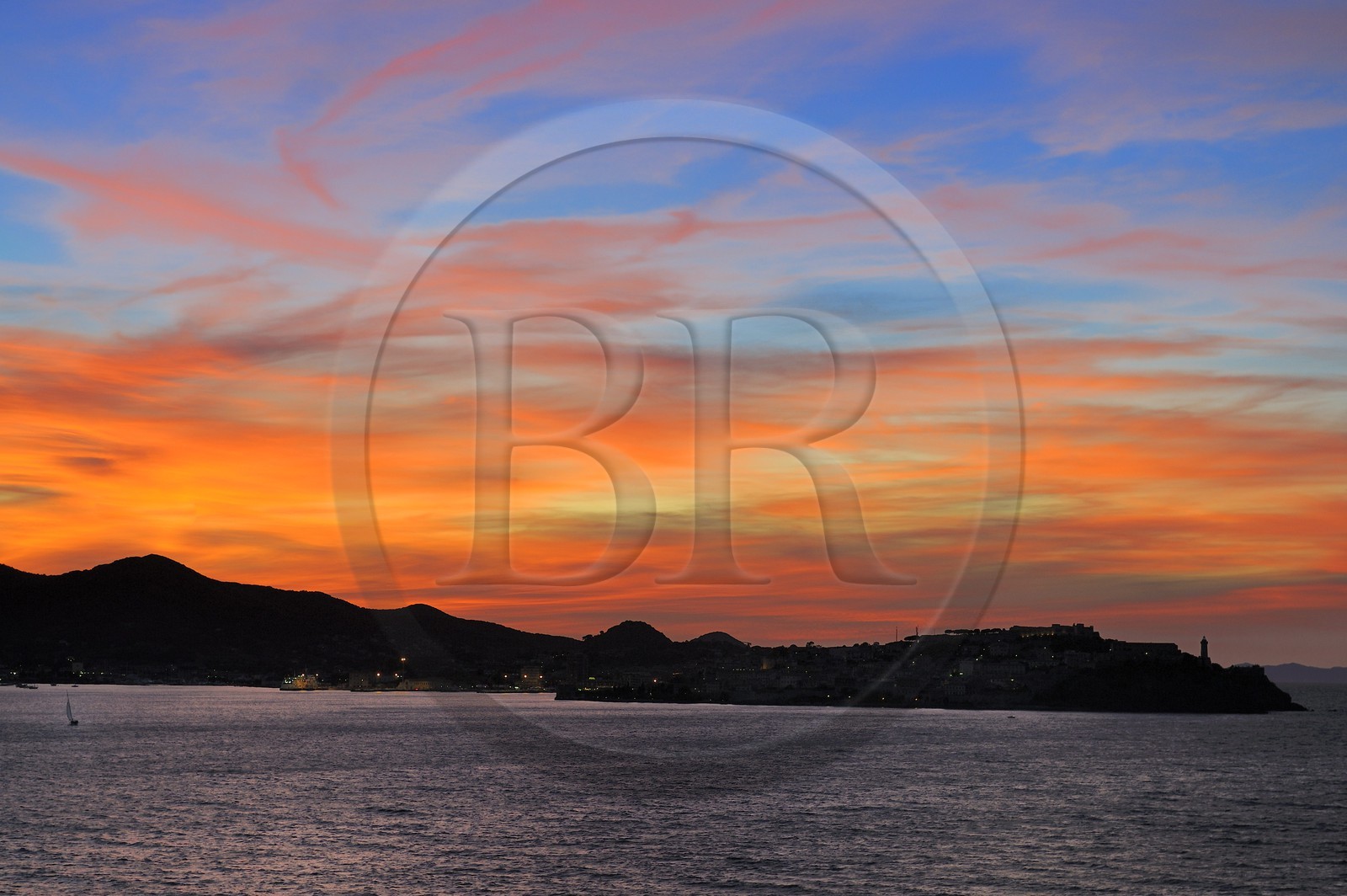 Italy, Tuscany, Elba Island, the bay of Portoferraio at sunset