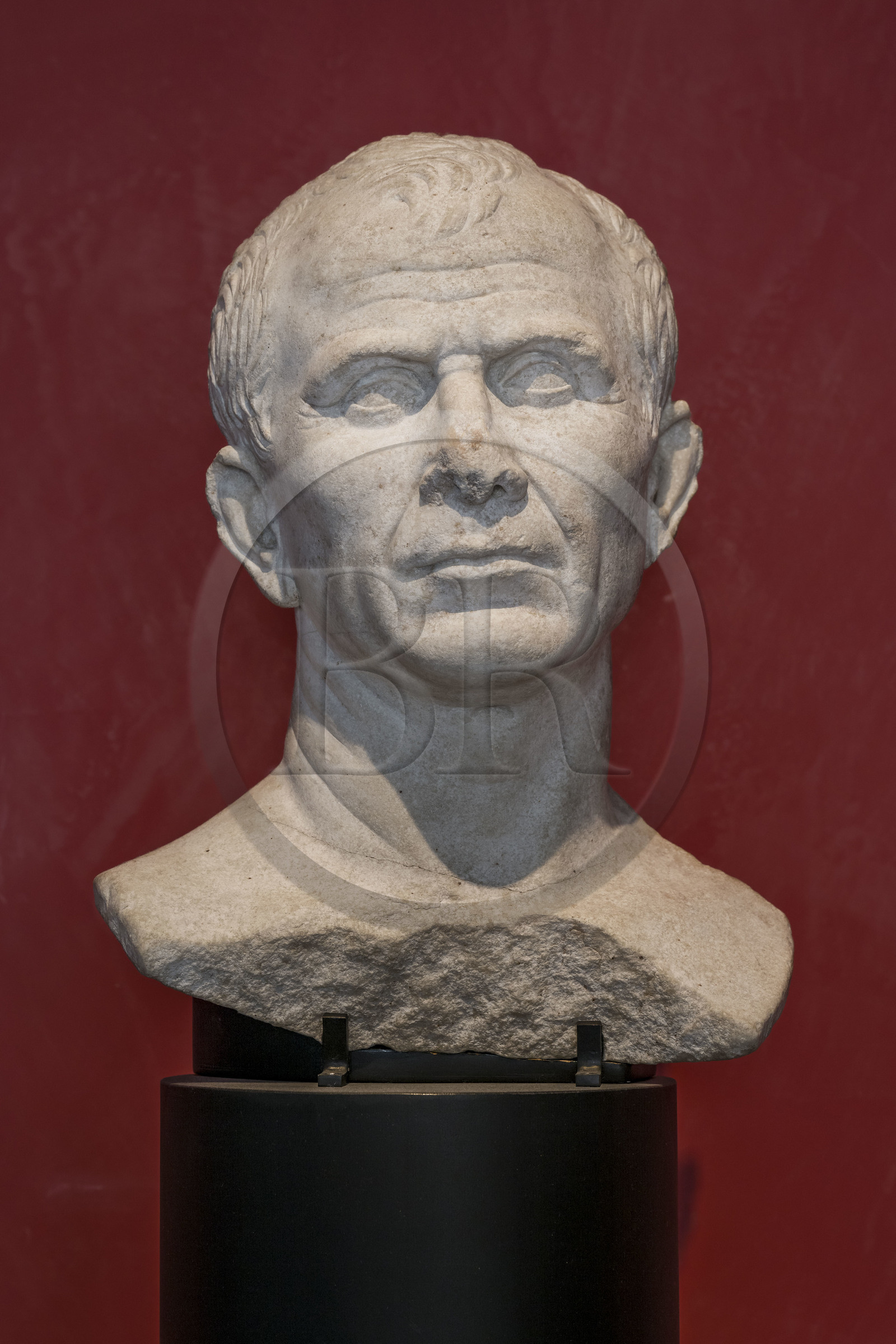 France, Bouches-du-Rhône (13), Arles, musée départemental Arles antique, portrait présumé de Jules César (milieu Ie siècle av. J.-C.) trouvé lors des fouilles du Rhone en 2007