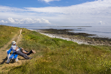 France, Finistère (29), Mer d'Iroise, Ile de Molène, site archéologique de Beg ar Loued abritant les vestiges d'une maison construite 2000 an avant notre ère