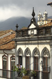 Brésil, Etat du Minas Gerais, ville de Ouro Preto, centre historique classé Patrimoine Mondial de l 'UNESCO, igreja de Sao Francisco de Paula depuis la rue Conde de Bobadela (Route de l'or, Estrada Real)