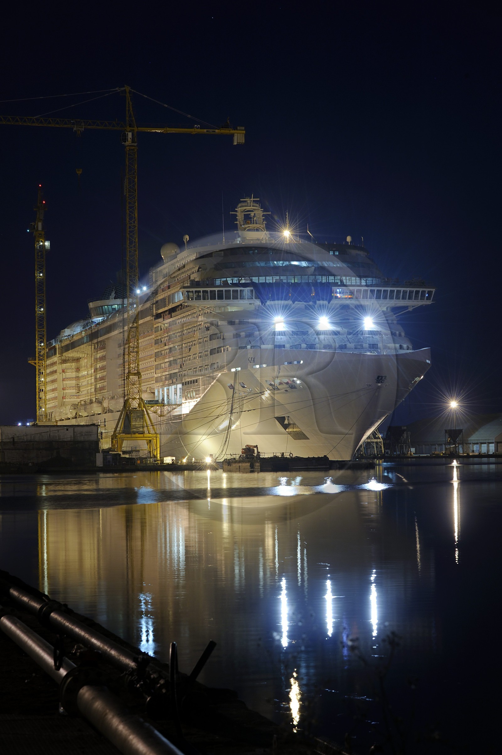 France, Loire-Atlantique (44), port de Saint-Nazaire, paquebot en construction dans les chantiers navals
