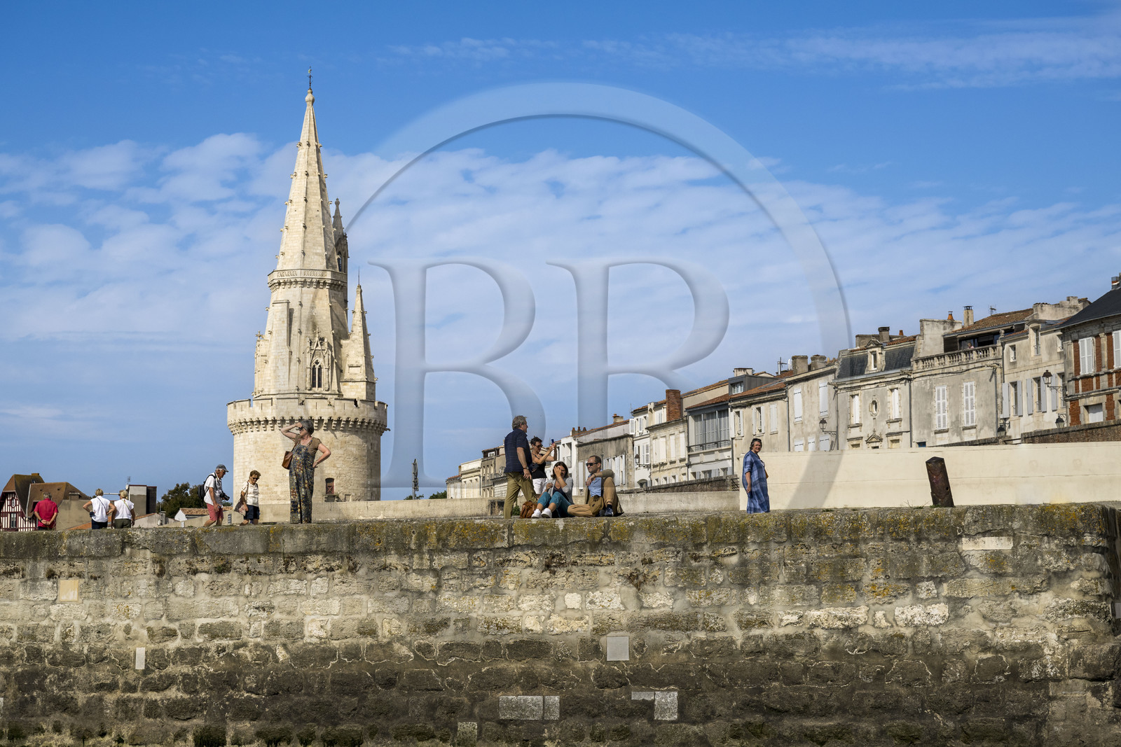 France, Charente-Maritime (17), La Rochelle, à l'entrée Vieux Port, la tour de la Lanterne
