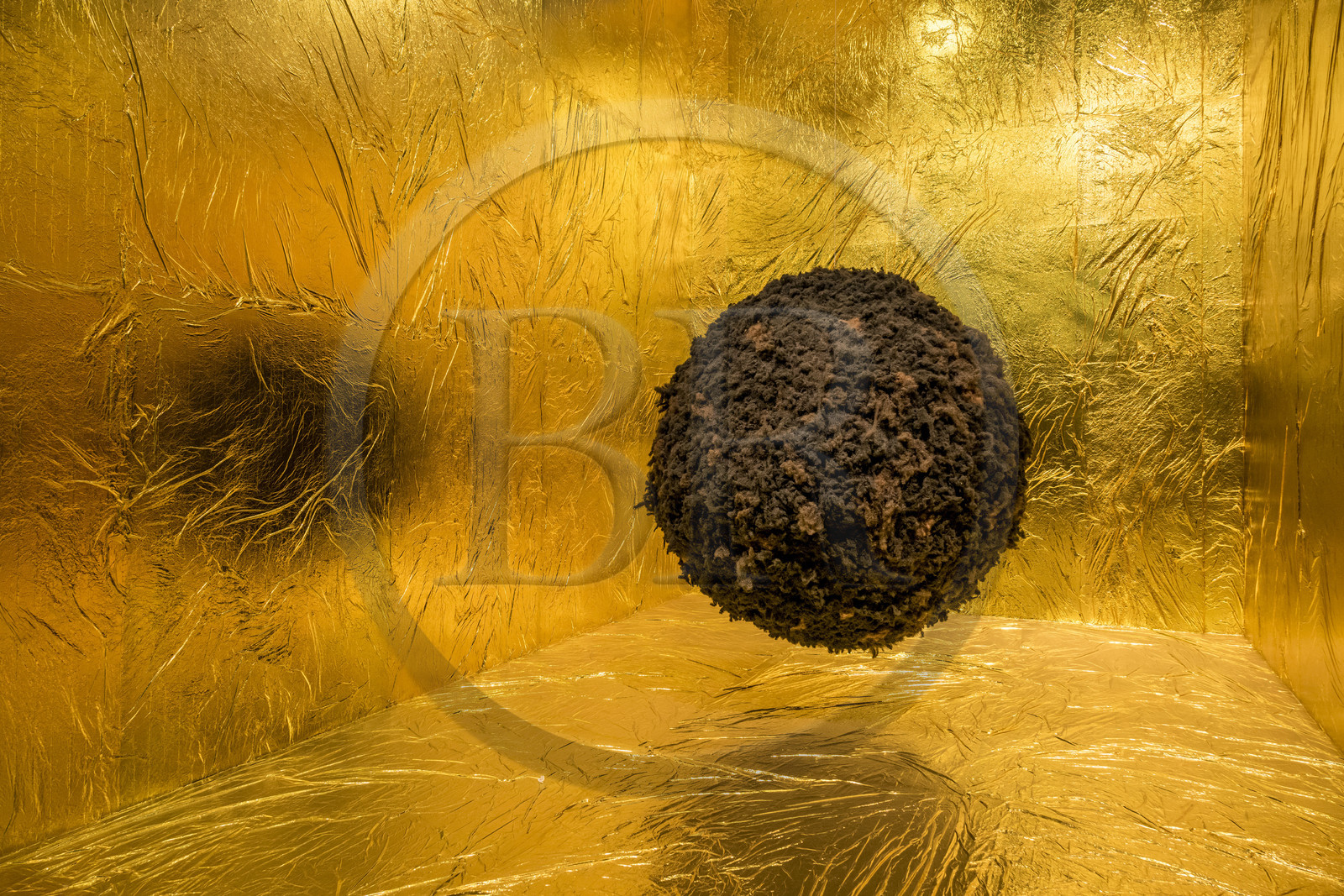 Portugal, Lisbonne, quartier de Belem, MAAT (Musée d'Art, Architecture et Technologie ou Museu de Arte, Arquitetura e Tecnologia) sur les bords du Tage, musée de l'électricité et expositions d'art moderne dans l'ancienne centrale thermique Central Tejo, We're Magic, We're Real (2021) de l'artiste Jeannette Ehlers