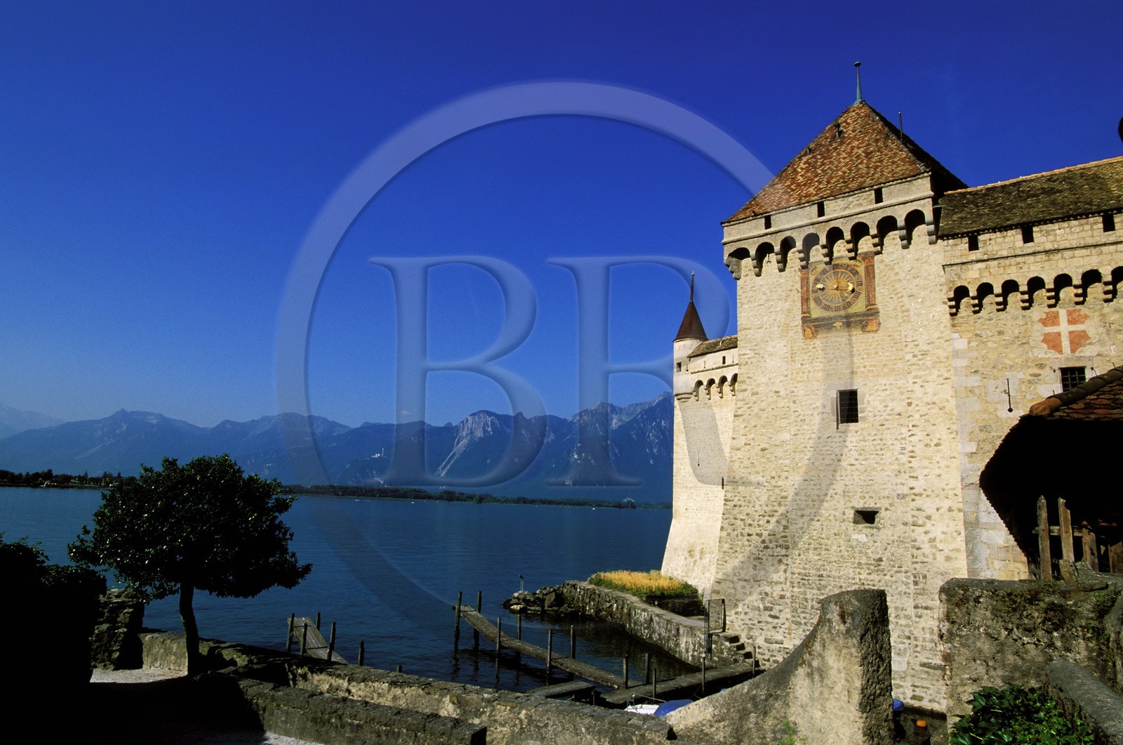 Suisse, région de Vaud, château de Chillon au bord du lac Leman au sud de Montreux