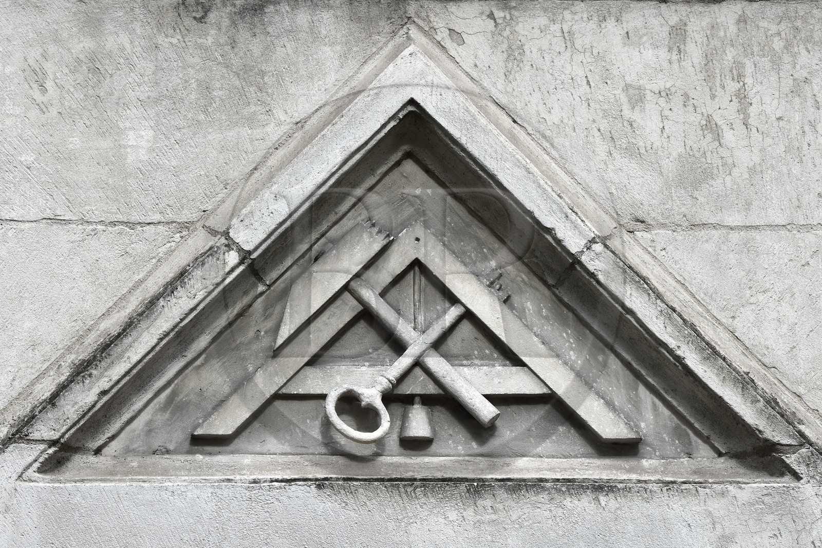France, Dordogne (24), Périgord Blanc, Périgueux, le temple maçonnique, les sculptures représentant les emblèmes maçonniques furent détruites début 1941 sur ordre du Régime de Vichy et ne furent reconstituées qu'en 1987