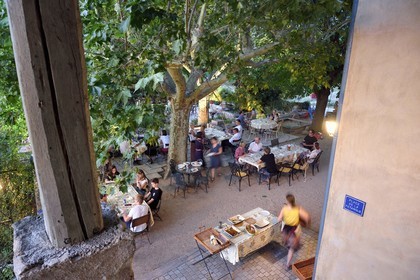 France, Var (83), Provence Verte, Bras, vers Saint-Maximin-la-Sainte-Baume, la maison d'hotes Le Peyrourier - une campagne en Provence