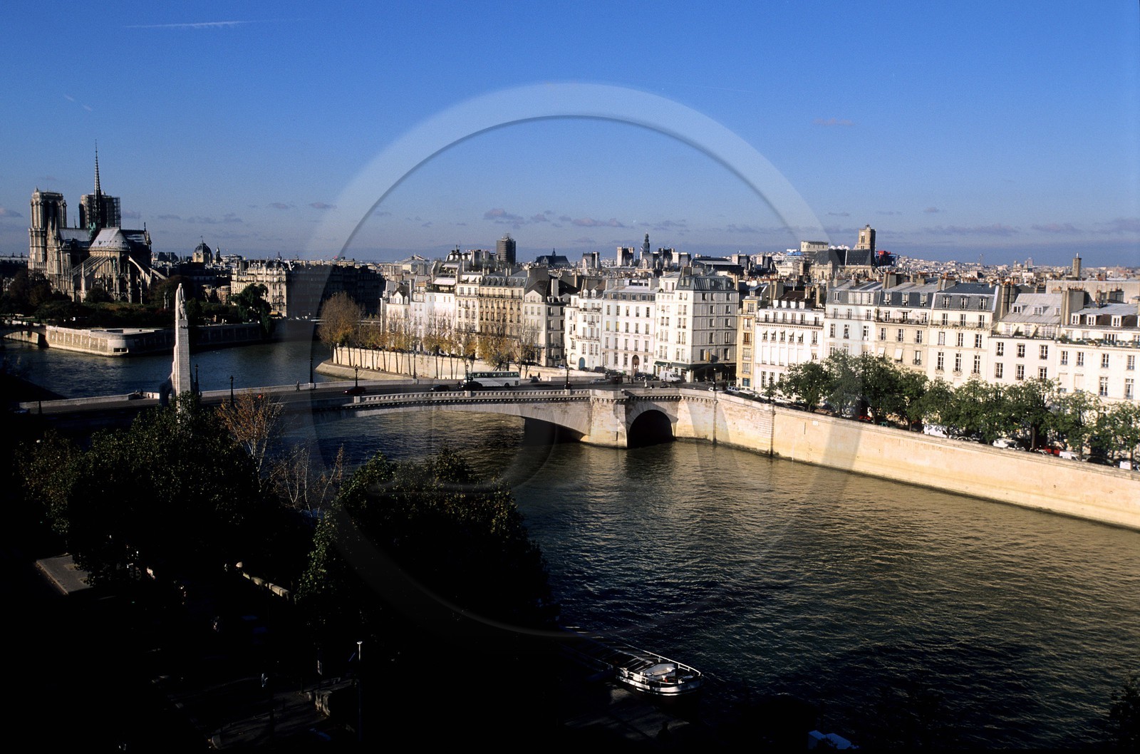 France, Paris (75), quai d' Orléans sur l' île Saint Louis