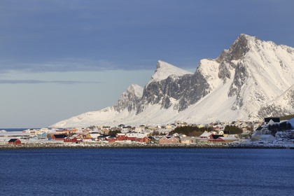 Norvège, Nordland, Iles Lofoten, village de Vikten sur l'Ile de Flakstad en hiver