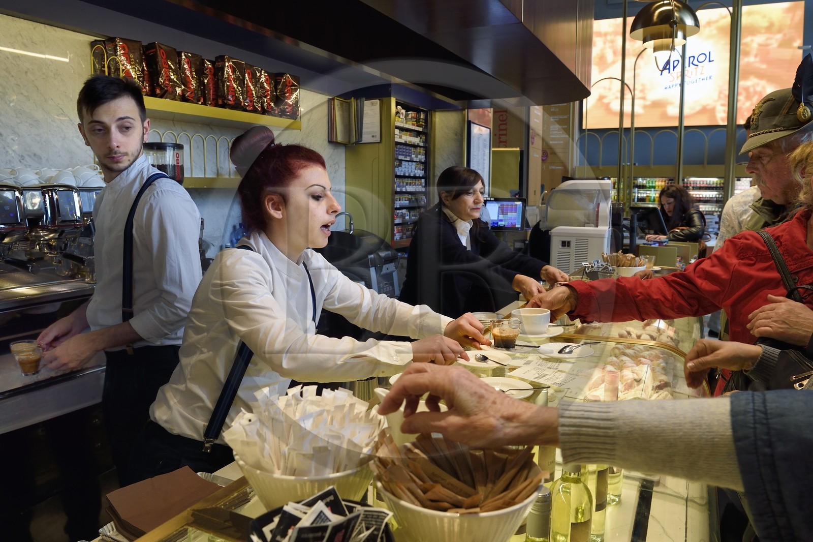 Italie, Lombardie, Milan, Piazza del Duomo, Galleria Vittorio Emanuele II, Café Motta