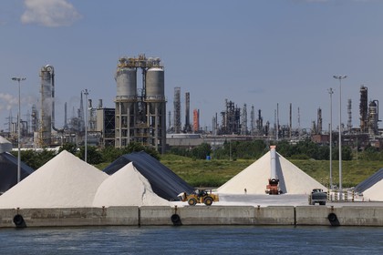 Canada, province de Québec, Montréal, le port industriel sur le fleuve Saint-Laurent