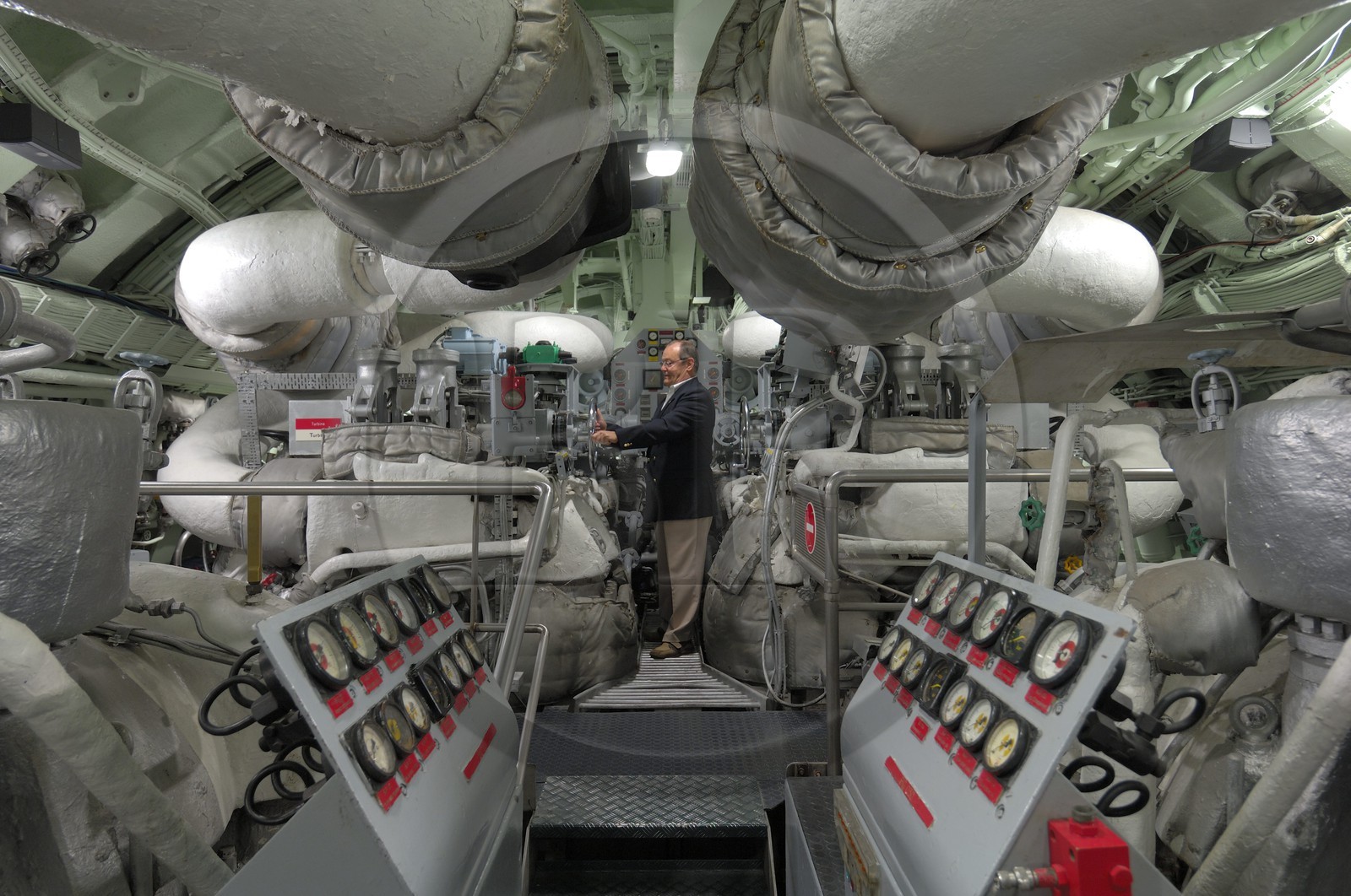 France, Manche (50), Cherbourg, Cité de la Mer, ancien sous-marin nucléaire Le Redoutable en service entre 1967 et 1991, l'ancien sous-marinier Jean-Paul Vidal