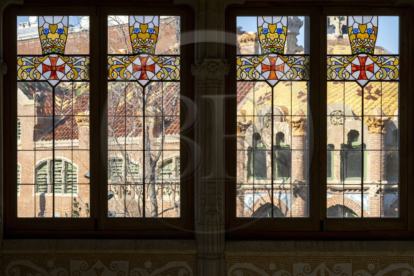 Espagne, Catalogne, Barcelone, quartier d'El Guinardo, ancien Hospital de la Santa Creu i de Sant Pau classé Patrimoine Mondial de l'UNESCO, de style moderniste par l'architecte Domenech i Montaner, aujourd'hui un musée et un centre culturel, batiment de l'administration