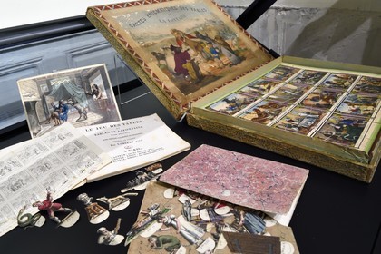 France, Aisne (02), Château-Thierry, Musée Jean de La Fontaine - Ville de Chateau-Thierry, jeux du XIXème siècle, produits dérivés des Fables de La Fontaine
