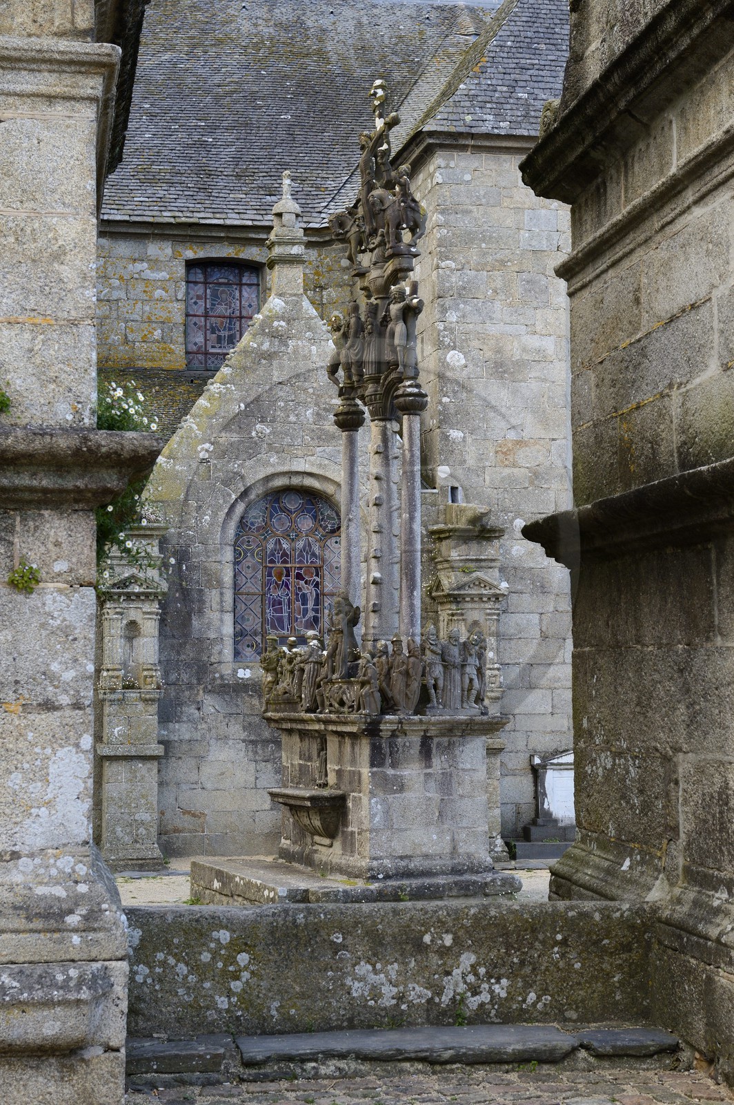 France, Finistere, Saint Thegonnec, the calvary and the the church in the Parish close (enclos paroissial)