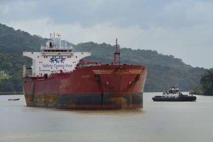 Panama, Canal de Panama à Gamboa, cargo Panamax