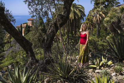 Italie, Ligurie, Province d'Imperia, Vintimille, Jardin botanique Hanbury, Daniela Guglielmi qui travaille pour le Jardin Botanique et qui est née ici, ces parents vivaient sur place étant les gardiens