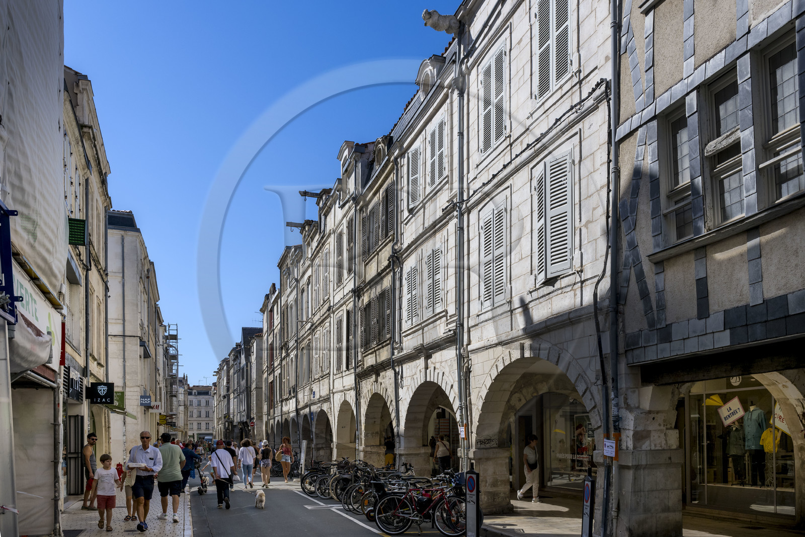 France, Charente-Maritime (17), La Rochelle, rue des Merciers vestige de la ville moyenageuse
