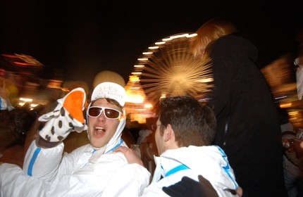 France, Nord (59), soirée inaugurale de Lille 2004, bal blanc sur la Grand' Place (place Charles de Gaulle)