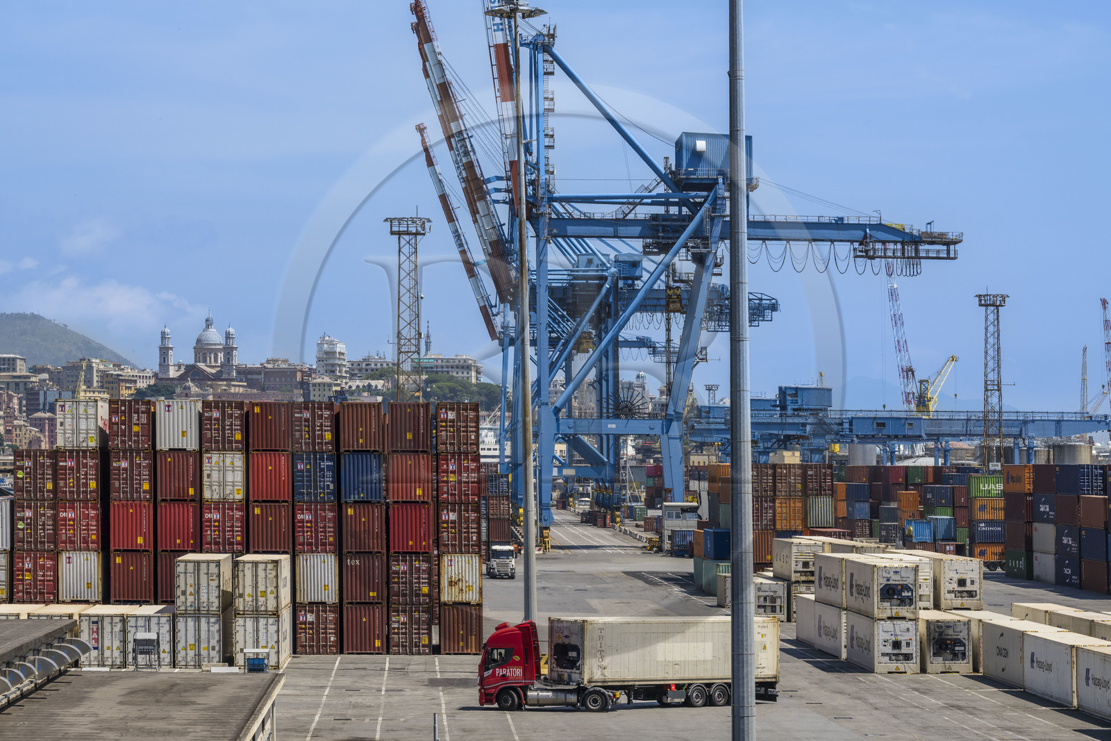 Italie, Ligurie, Gênes, le terminal conteneur du port de commerce
