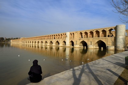 Iran, province d'Ispahan, Ispahan, Si-o-se Pol ou pont aux trente-trois arches