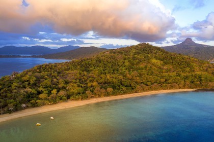 France, Ile de Mayotte, Grande-Terre, Kani-Keli, le Jardin Maoré et la plage de N’Gouja, le Mont Choungui en arrière plan (vue aérienne)