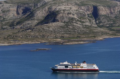Norvège, Sor-Trondelag, l'Express côtier Hurtigruten (vue aérienne)