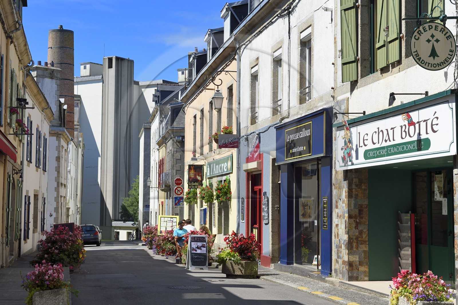 France, Finistere, Concarneau, small shopping street