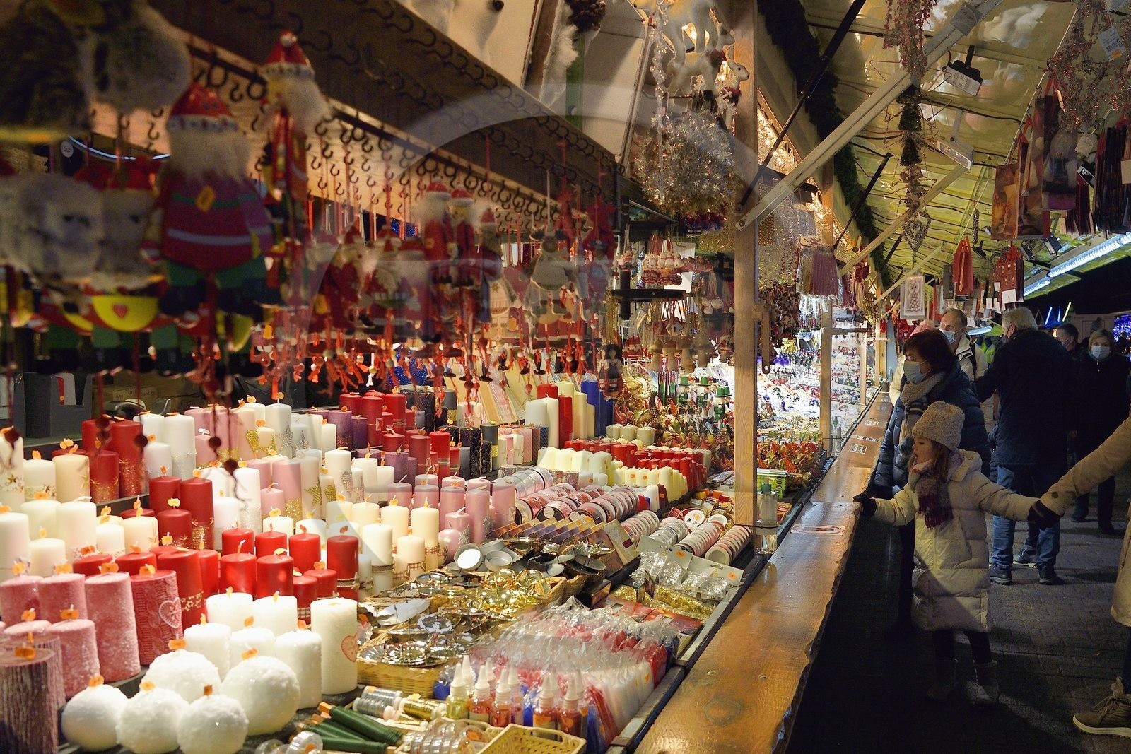 France, Bas-Rhin (67), Strasbourg, vieille ville classée au Patrimoine Mondial de l’UNESCO, Marché de Noel (Christkindelsmarik) de la place Broglie