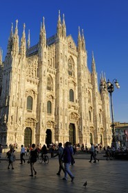 Italy, Lombardy, Milan, Piazza del Duomo, the Cathedral the Duomo in flamboyant gothic style