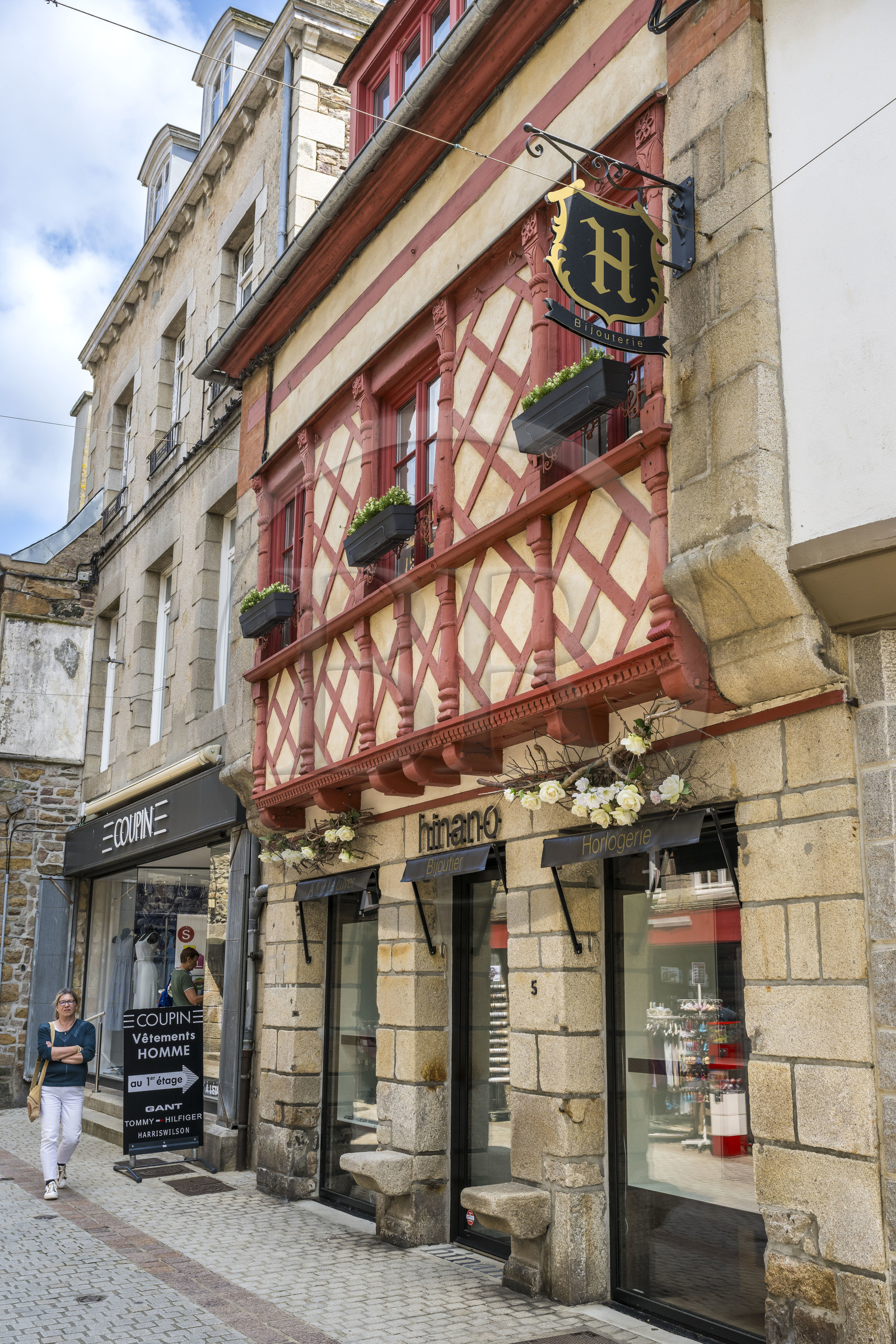 France, Côtes d'Armor (22), Paimpol, maison à pans de bois du XVIème siècle au 5 rue de l'église