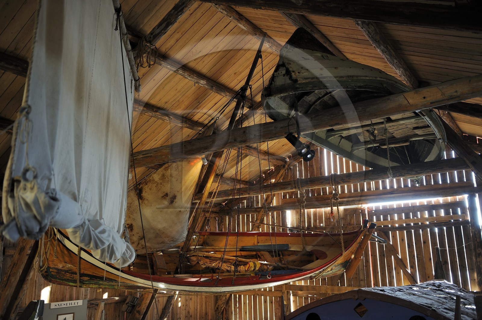 Norvège, Nordland, Iles Lofoten, Kabelvag - Storvagen, musée des Lofoten (Museum Nord-Lofotmuseet), le hangar à bateaux