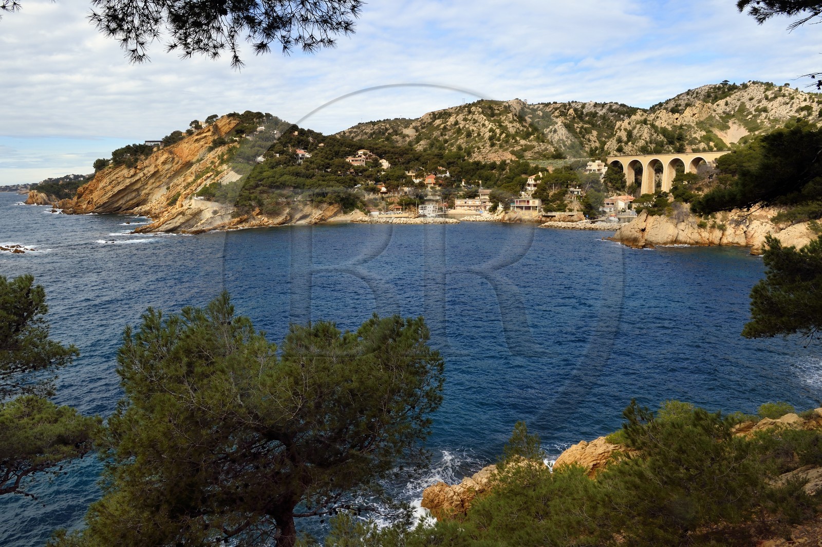 France, Bouches du Rhone, Ensues-la-Redonne towards Marseille, the Cote Bleue (Blue Coast), hike from Niolon to Cap Méjean along the Customs Trail, the port of Méjean