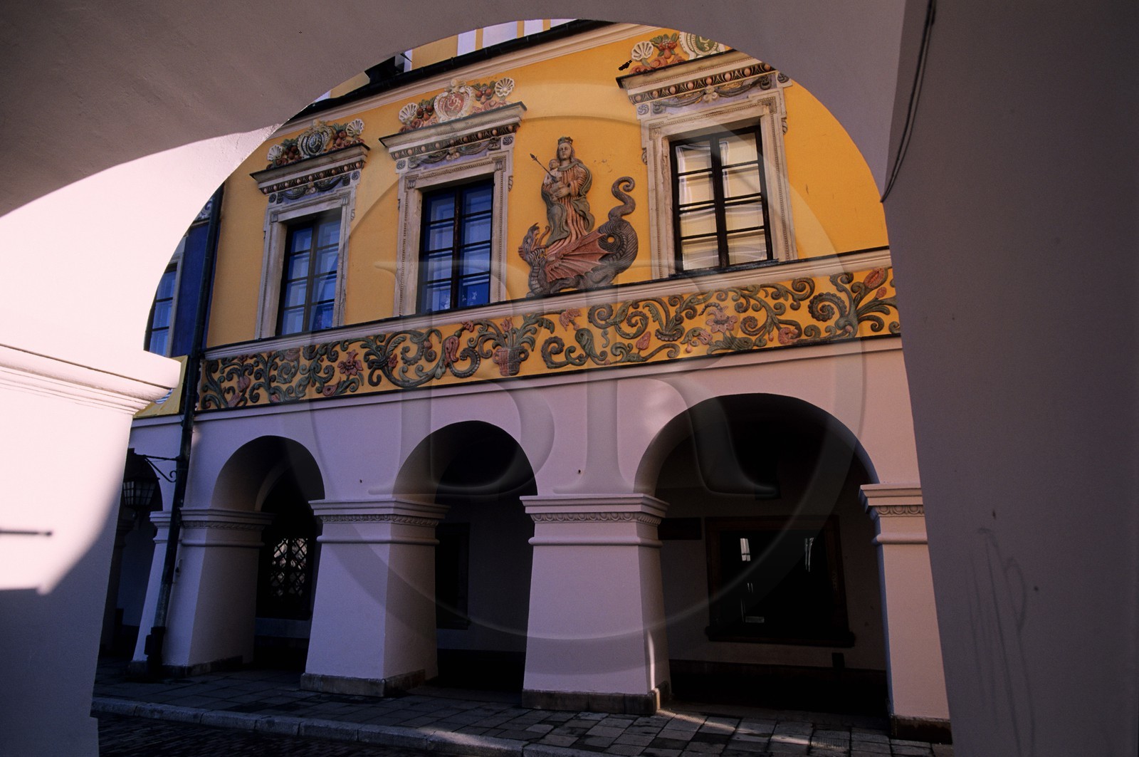 Pologne, région de Lublin, ville Renaissance de Zamosc classé Patrimoine Mondial de l' UNESCO, maison dite de La Madone sur la place du marché, construite par de riches commerçants arméniens