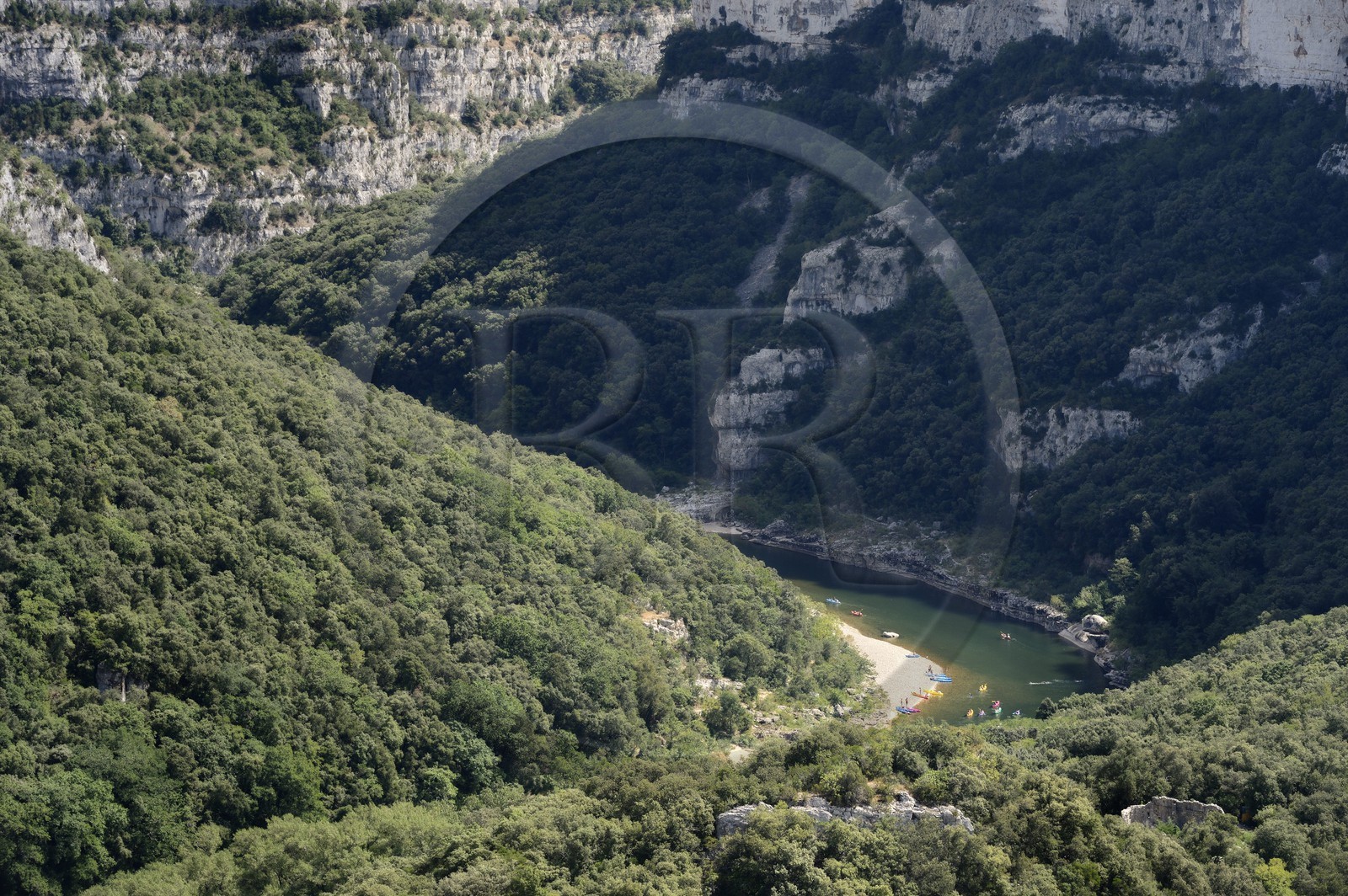 France, Ardèche (07), gorges de l'Ardèche, longue de 30 km, de Vallon Pont d'Arc à Saint Martin d'Ardèche