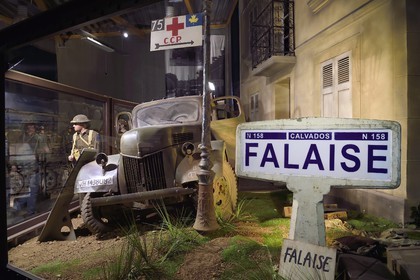 France, Calvados (14), Colleville-sur-Mer, Overlord-Museum, Normandy 44, collection anglaise à l'intérieur du musée
