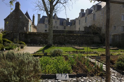 France, Finistère (29), Quimper, quartier de Locmaria, jardin de plantes médicinales et aromatiques