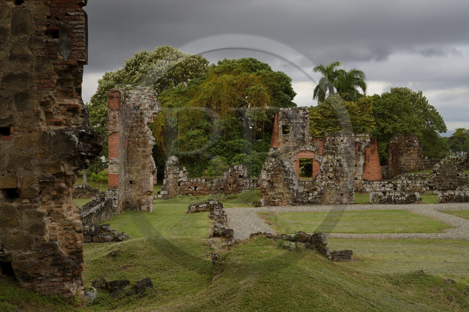 Panama, ruines historiques de Panama Viejo, ville d'origine de Panama City et première ville espagnole sur la côte pacifique, site historique classé Patrimoine Mondial de l'UNESCO, ruines du couvent de Jésuites