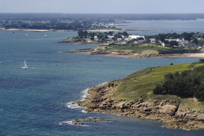 France, Morbihan (56), violents courants marins à l'entrée du Golfe du Morbihan entre Port-Navalo à Arzon sur la Presqu'île de Rhuys et la Pointe de Kerpenhir en arrière plan (vue aérienne)