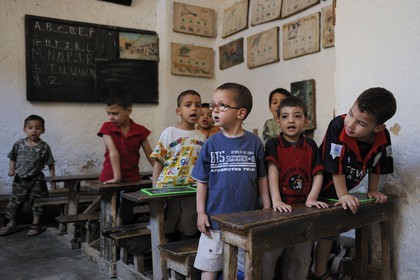 Maroc, Moyen Atlas, Fès, ville impériale, médina classée Patrimoine Mondial de l'UNESCO, Fès el Bali, quartier des Andalous, école primaire