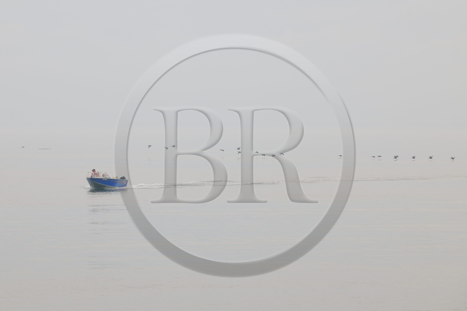 Canada, province du Québec, Côte Nord, Havre-Saint-Pierre, le Parc National Archipel de Mingan dans le golfe du Saint Laurent sous la brume