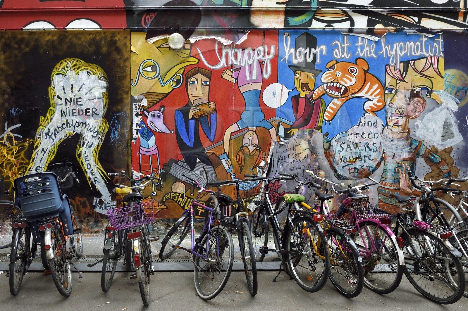 Allemagne, Berlin, Spandauer Vorstadt dans Berlin-Mitte, Scheunenviertel, espace alternatif de Haus Schwarzenberg sur Rosenthaler Strasse 39