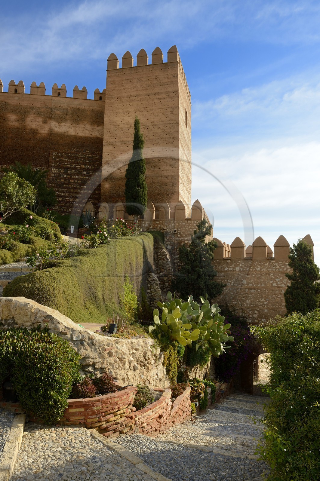 Espagne, Andalousie, Almeria, forteresse La Alcazaba, accès principal